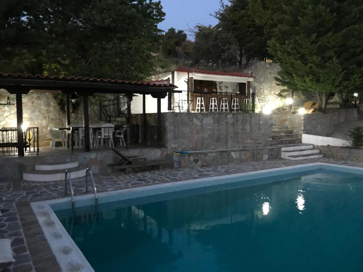 Villa Maroudia Kymi Exterior photo